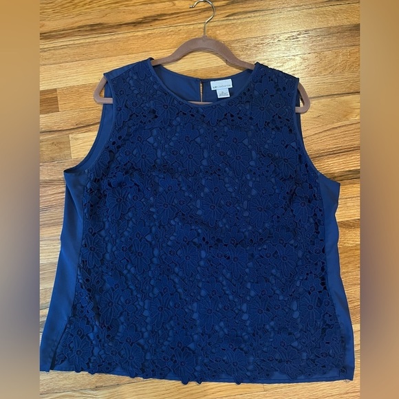 Navy Lace Sleeveless Blouse Shell Size XL - Picture 3 of 5